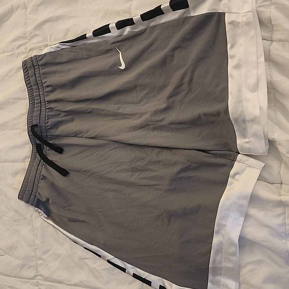 Mens nike basketball shorts